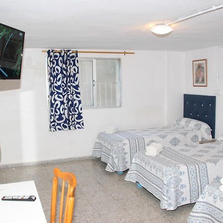Pension La Lambra Azul Alicante Exterior foto