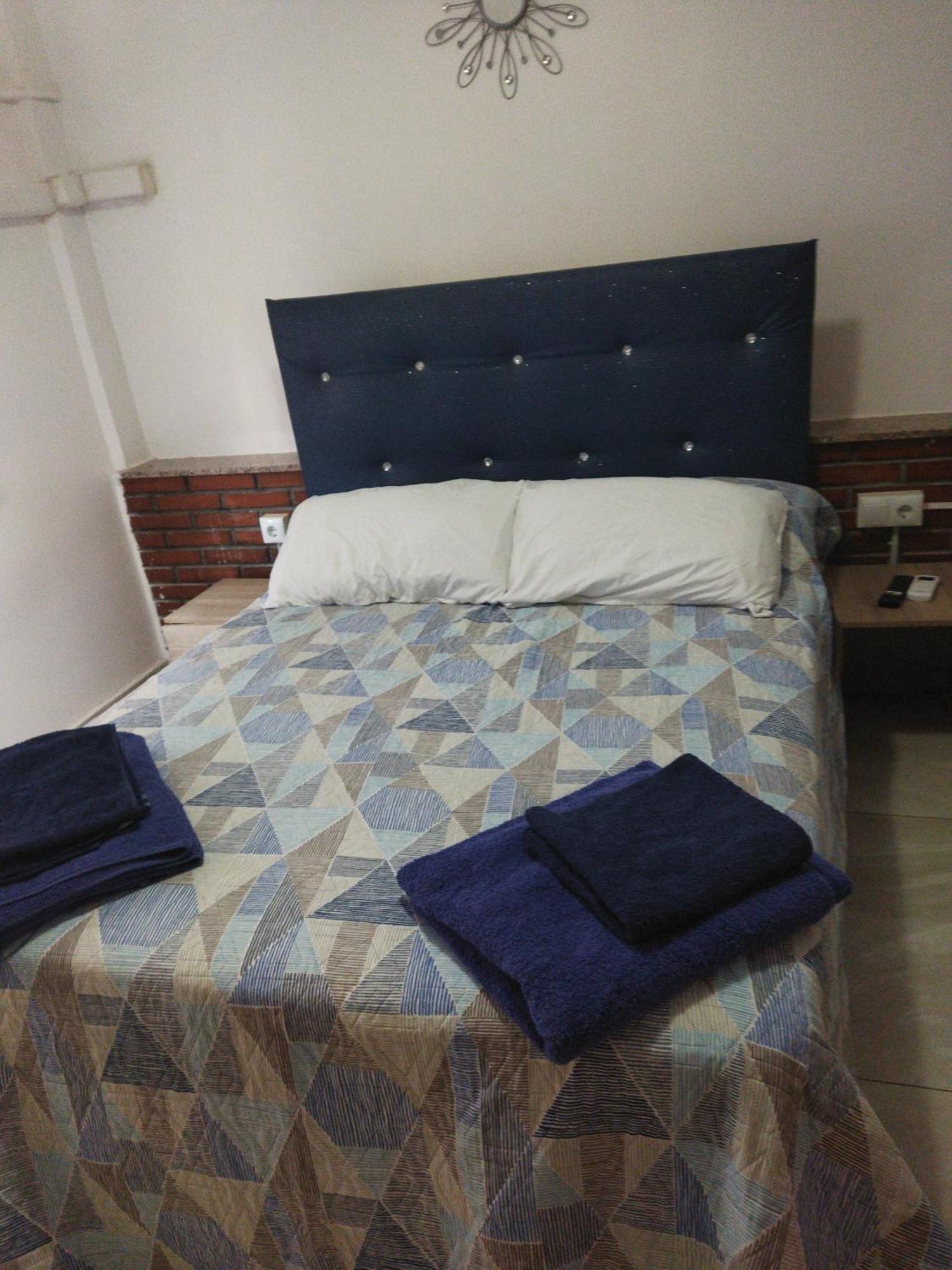 Pension La Lambra Azul Alicante Quarto foto